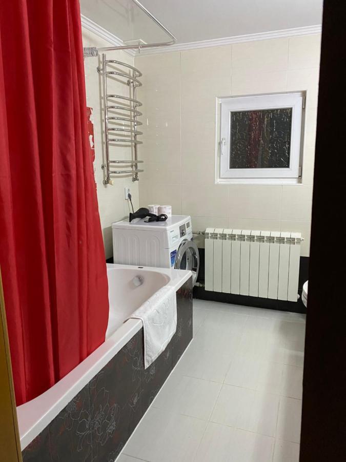 Котедж Два Леви 斯拉夫西克 外观 照片